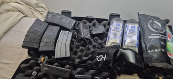 Bild 3 für AEG || VFC MOD. VR16 SPR II / M4 SERIES FULL METAL || Complete set met accessoires en upgrades