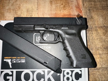 Afbeelding 2 van Glock 18C Umarex