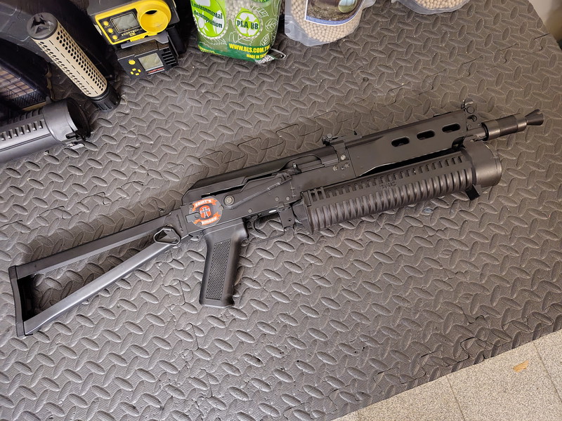 Bild 1 für CYMA PP-19 Bizon - Professioneel geüpgraded - 1,1J - High rate of fire - Uitstekende staat