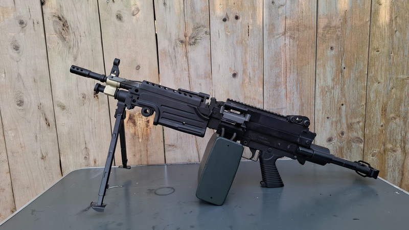 Afbeelding 1 van FN Herstal Minimi AEG (gelicentieerde replica)