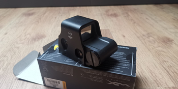 Afbeelding 3 van Theta Optics XTO Red Dot Reflex Sight for 20mm RIS / RAS Rails