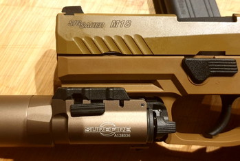 Image 2 for Sig Sauer P320 - M18 GBB met 2 originele mags en light