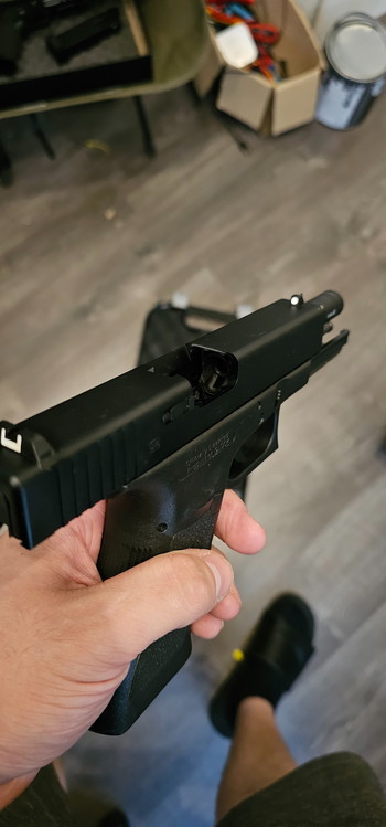 Bild 2 für Glock 17 GEN3 Deluxe | CO2 | Umarex met extra co2 magazijn