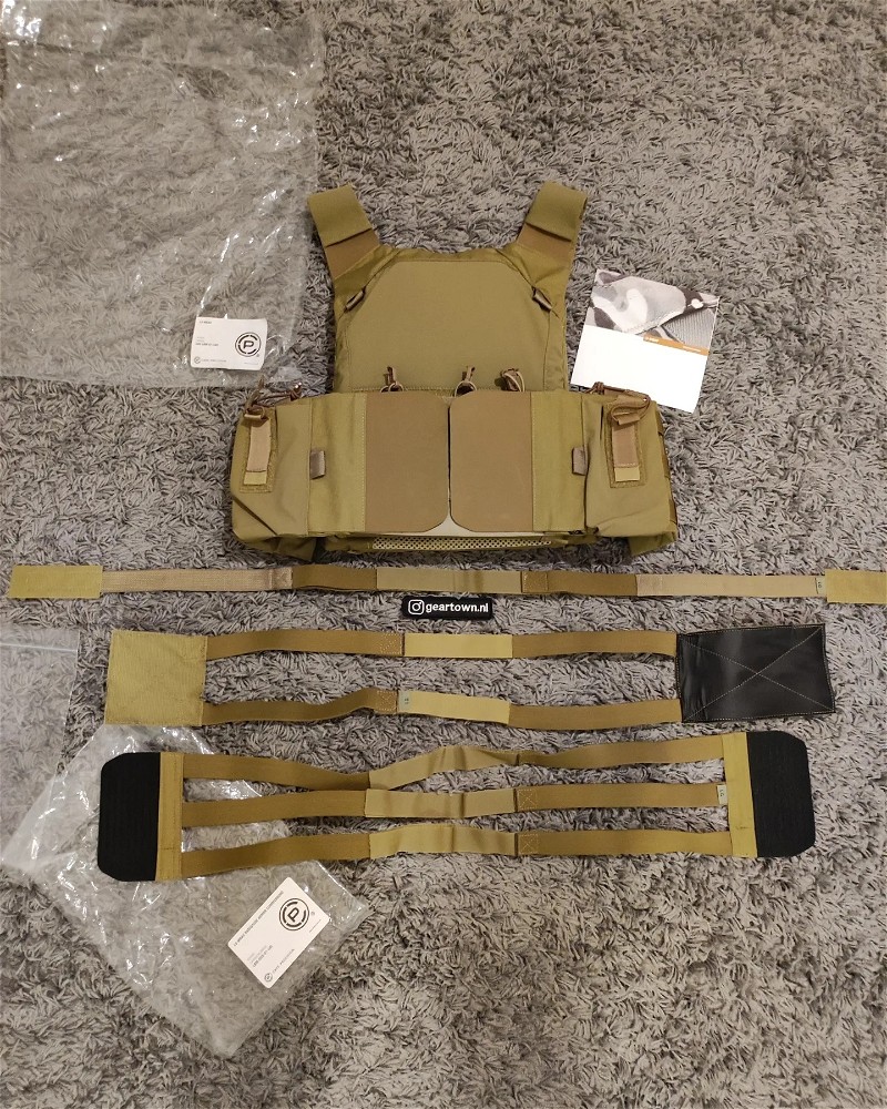 Image 1 for Crye LV plate carrier