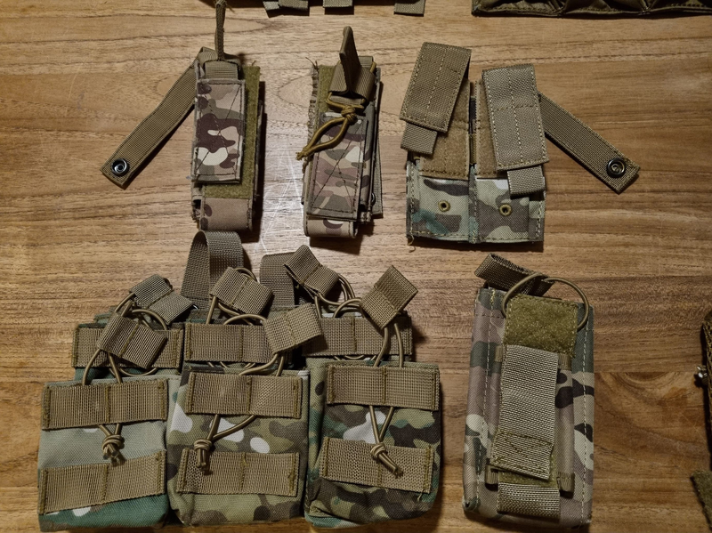 Afbeelding 1 van 8Fields Multicam pouches