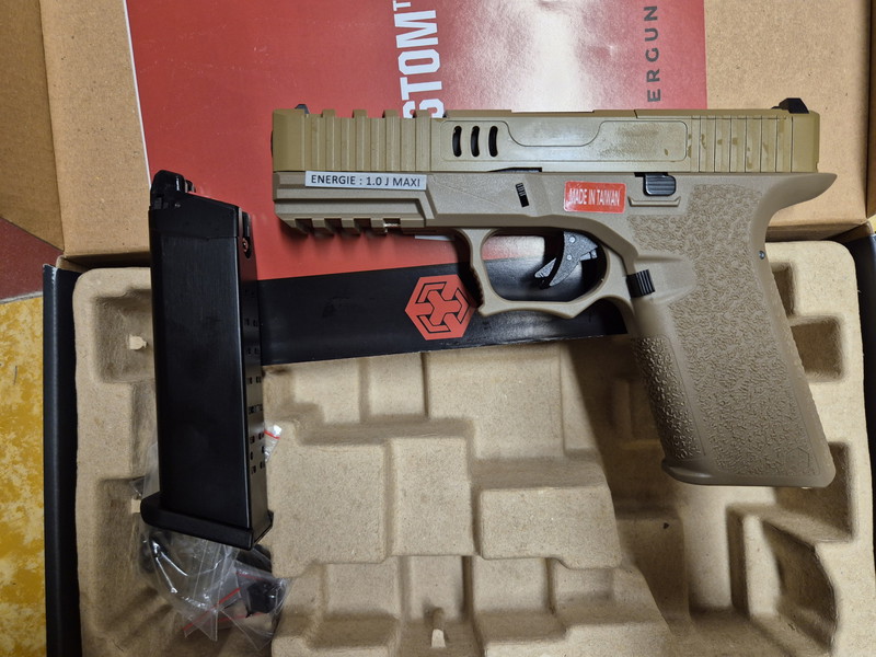 Afbeelding 1 van VX7 Mod 2 GBB - Tan - Armorer Works