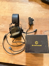 Bild für Earmor m32 olive + Earmor PTT