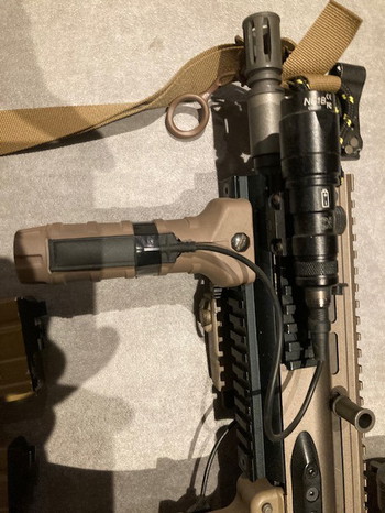 Bild 2 für Fn scar inclusief alle accessoires