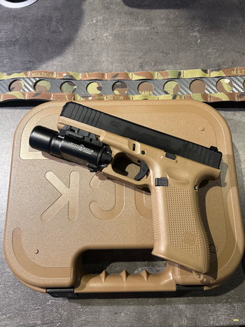 Image 4 pour Glock 17 gen 5 French edition met belt setup
