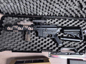 Afbeelding 3 van Tokyo marui M4 sopmod + Mags & accessoires