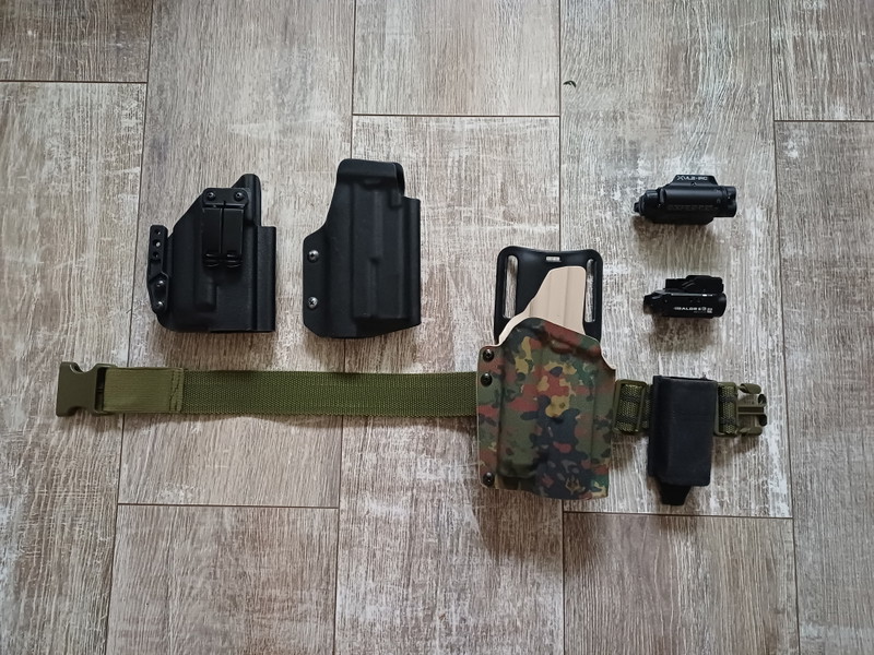 Image 1 for Surefire XVL2-IRC and Olight BaldrS with customholsters
