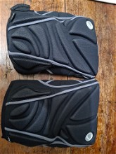 Image for Dye perform knee pads (LARGE)