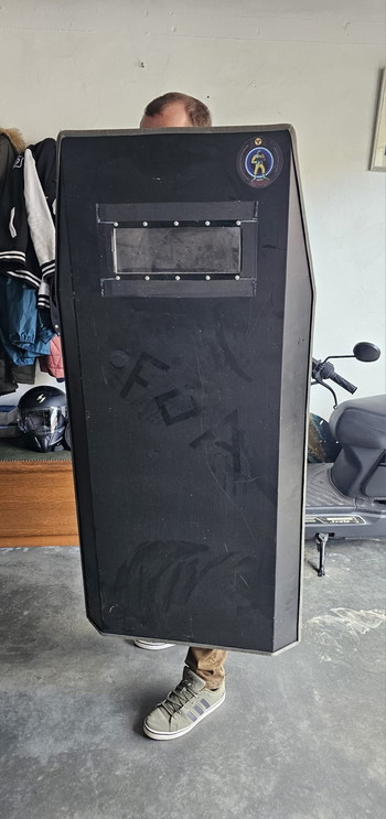 Afbeelding 2 van full size light weigth aluminium riot shield