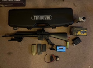 Bild für DBoys SR-25 mit Elektrischen Visier und Zubehör