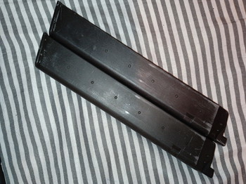 Image 2 pour 2 Chargeur Tokyo marui