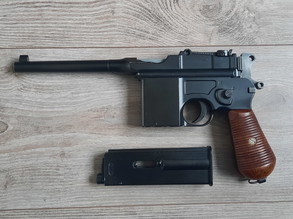 Bild für KWC M712 Broomhandle / C96 Custom met echt houten handvat