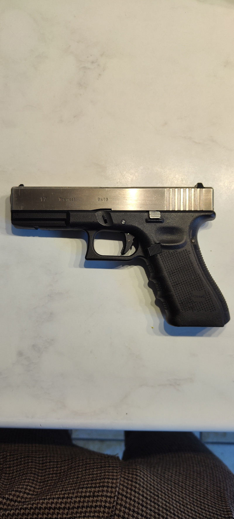 Image 1 pour WE Glock 17 zonder upgrades