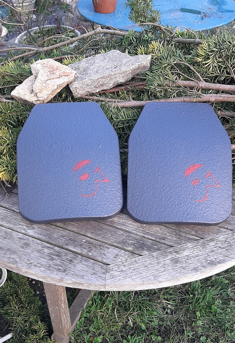 Imagen 1 de 2 Swiss made NIJ3++ LARGE Plates