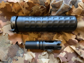 Afbeelding van PTS Griffin supprssor + flashider & Angrygun socom 5.56 QD suppressor