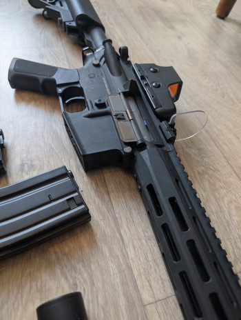 Imagen 5 de Specna Arms M4 | AEG | + magazijn en holo sight