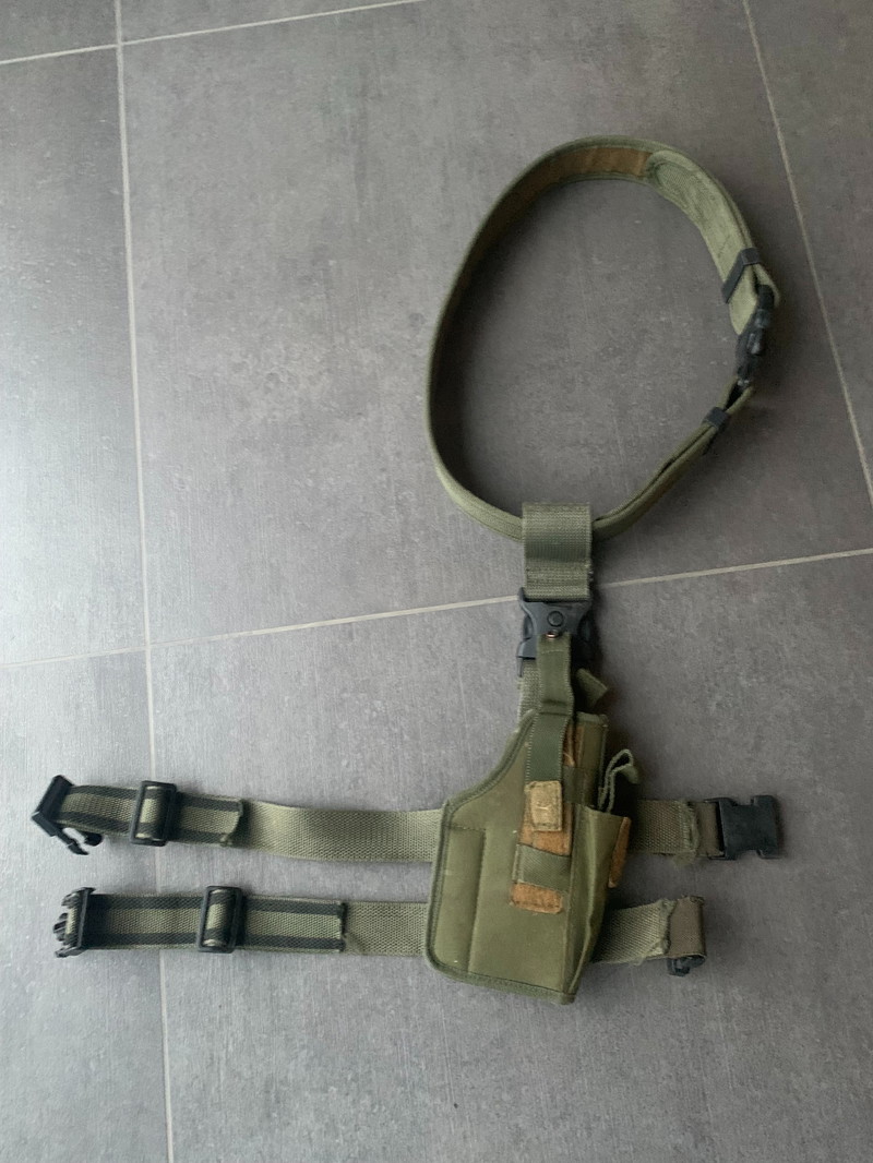 Afbeelding 1 van tactical belt met pistol leg pouch