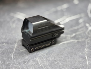 Image for VictOptics Z3 Red & Green Dot Sight Vector Optics