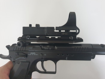 Image 10 pour 75 competition IPSC CO2 pistol