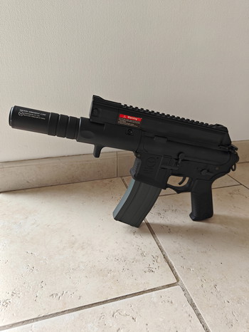 Afbeelding 2 van Ares Amoeba M4 CCP-S incl. 2 batterijen, Prowin hop-up, silencer & magazijn