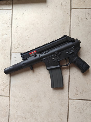 Afbeelding 3 van Ares Amoeba M4 CCP-S incl. 2 batterijen, Prowin hop-up, silencer & magazijn