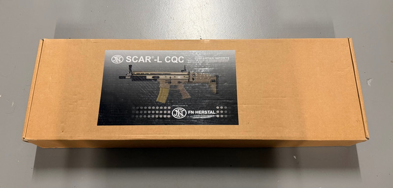 Afbeelding 1 van Wei-ETech FN Herstal SCAR-L Vollmetall Open-Bolt Gas-Blow-Back 6mm BB Tan inklusive umfangreichen Zubehör + milspec Tactical Sling