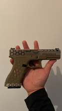 Imagen para Glock AW Custom VX0101 Hex Cut TAN V17 BIEDEN MAG