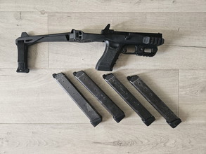 Afbeelding van Glock 18c met Recover Tactical Carbine Kit en 4 magazijnen