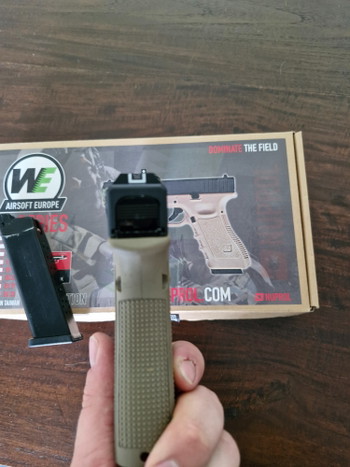 Bild 4 für Modded Glock 18c en 17