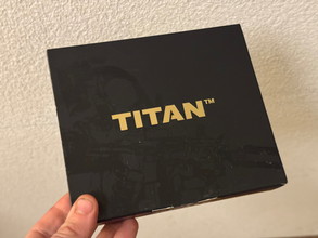 Image pour Titan V2, rear-wired