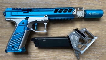 Afbeelding 2 van Custom aap 01