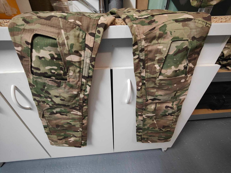 Image 1 for Pantalon camo