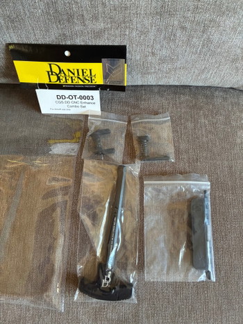 Image 2 for CYMA Daniel defense combot set GBBR CGS