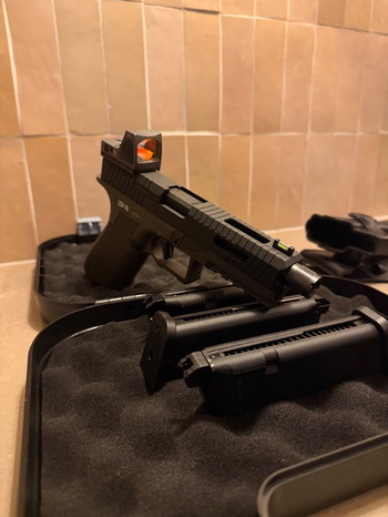 Afbeelding 2 van Novritsch SSP18 FULL AUTO met 3x magazijn!