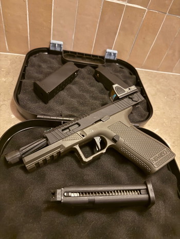 Afbeelding 3 van Novritsch SSP18 FULL AUTO met 3x magazijn!