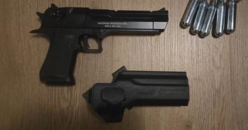 Afbeelding 2 van Cybergun desert eagle full metal met accessoires