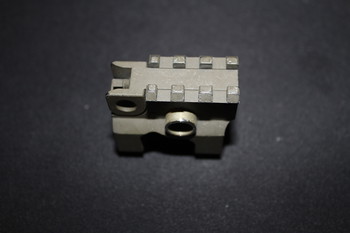 Image 2 for M4/AR15 Gas Block Picatinny Rail Folding Front Sight (zwarte base, olive drab spray painted)