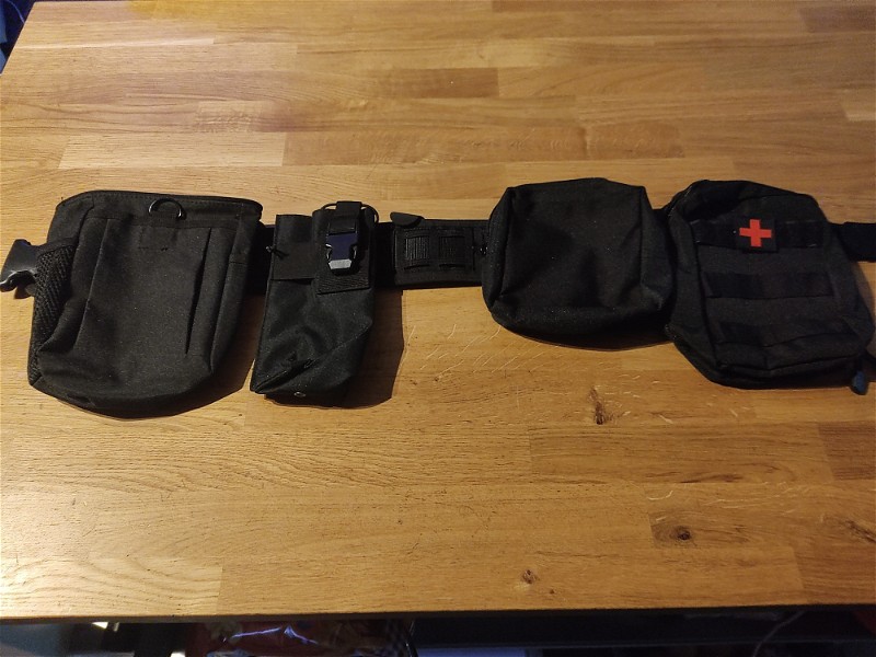 Afbeelding 1 van Tactical Belt ( Black ) ( 4+ pouches )