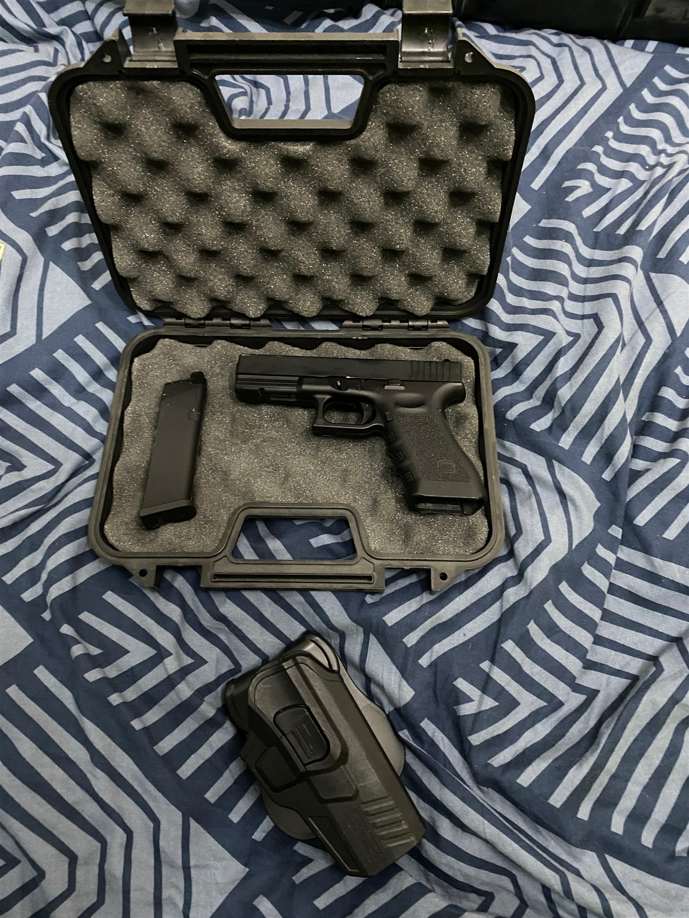 Glock 17 gen 5 met koffer en holster - Airsoft Bazaar