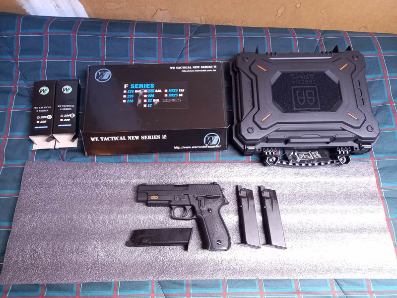 Imagen 1 de Pack Sig P226 Mk-25 We + 2 Chargeurs + Mallette +