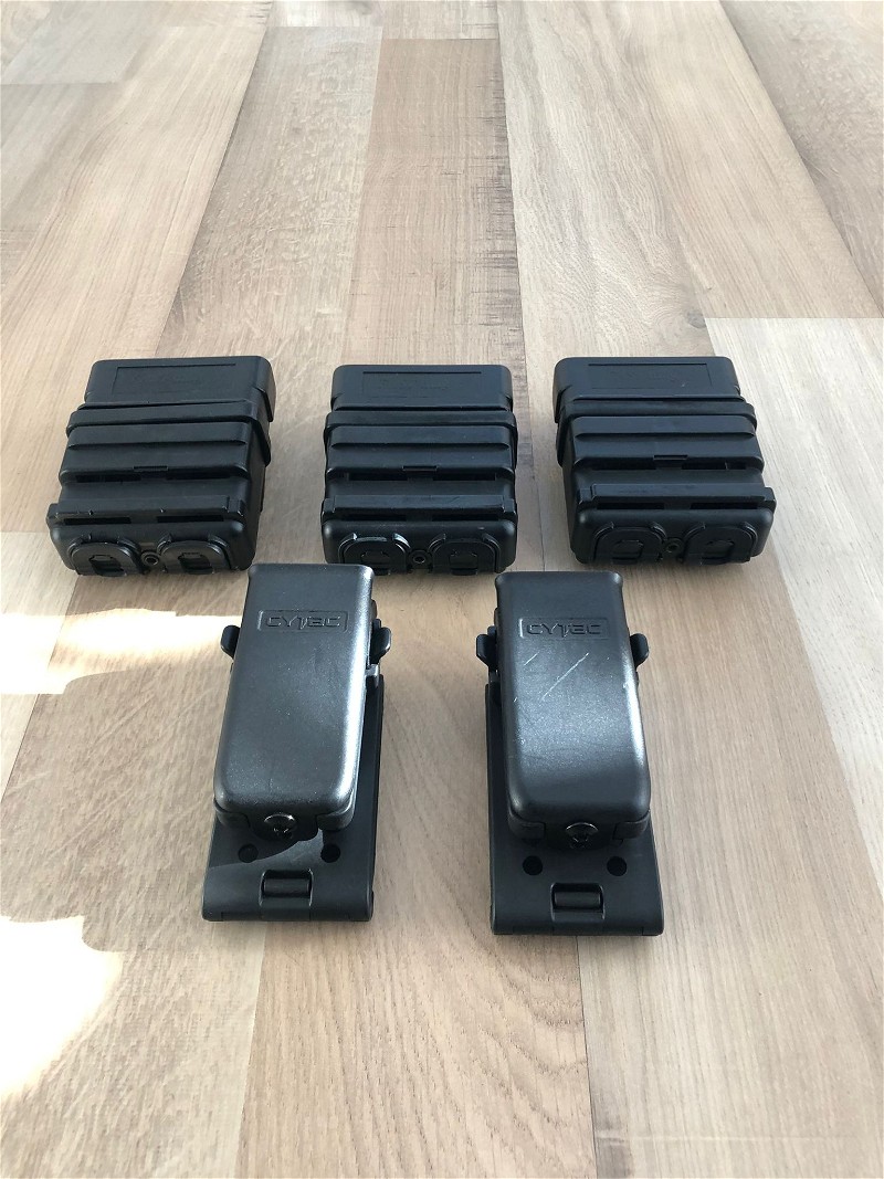 Image 1 for 3x Fastmag en 2x Cytac pistol pouch