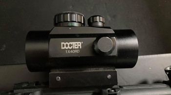 Imagen 2 de MP5 G&G - BLOWBACK - 2 HIGH CAP MAGS + 1 LOW CAP | RED DOT SCOPE & MADBULL INNER BARREL