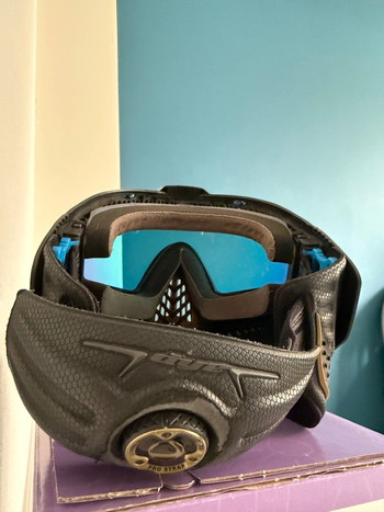 Imagen 2 de Dye i5 Onyx zwart/goud V2.0 airsoft/paintball masker