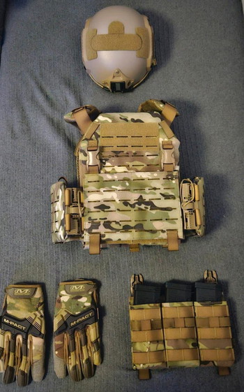 Bild 2 für airsoft komplett anzug schutzwest magazinhalter helm Handschuhe