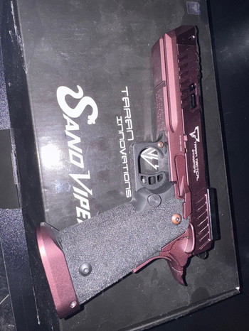 Afbeelding 3 van Army Armament TTI Sand Viper R601 HiCapa GBB  CNC, Begadi Upgrade Version  Midnight Rose  Limited Edition