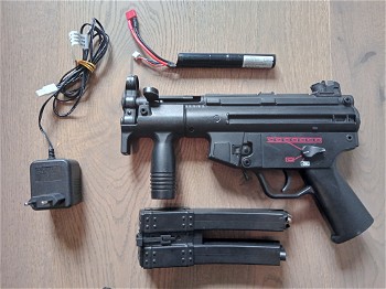 Image 3 for 2 MP5's